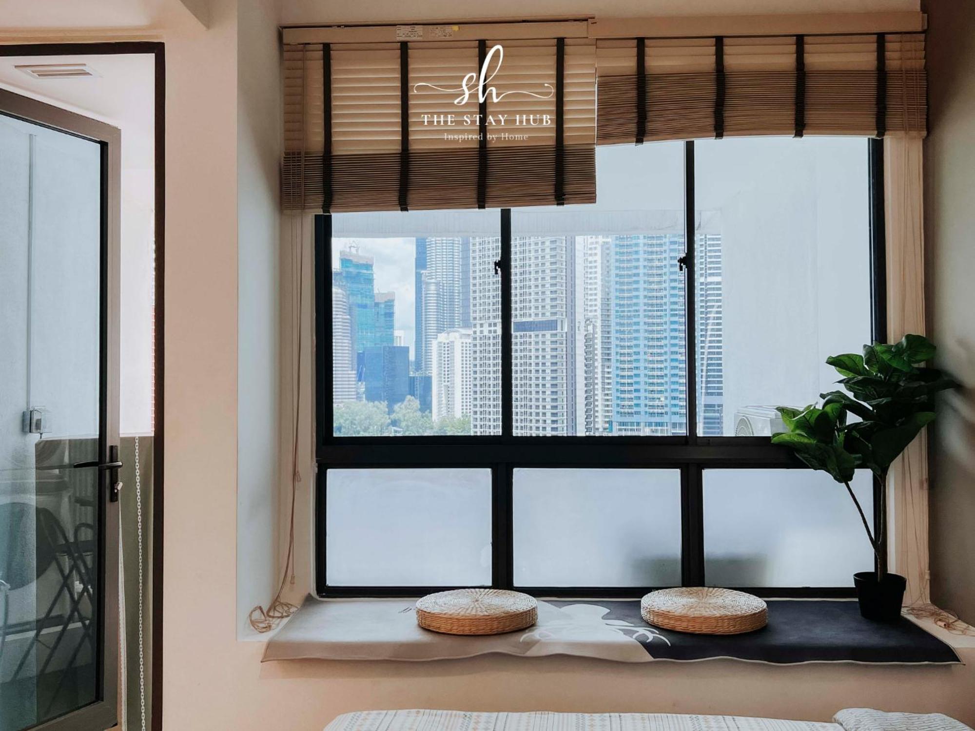 Апартаменты The Luxe Klcc View Sky Pool Куала-Лумпур Экстерьер фото