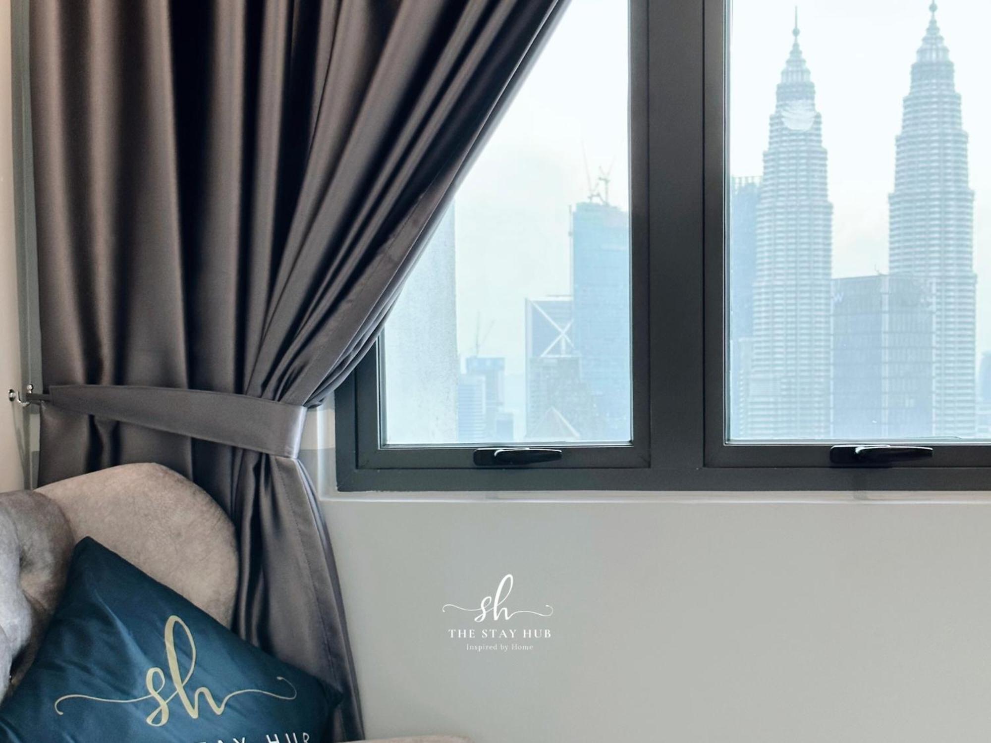 Апартаменты The Luxe Klcc View Sky Pool Куала-Лумпур Экстерьер фото